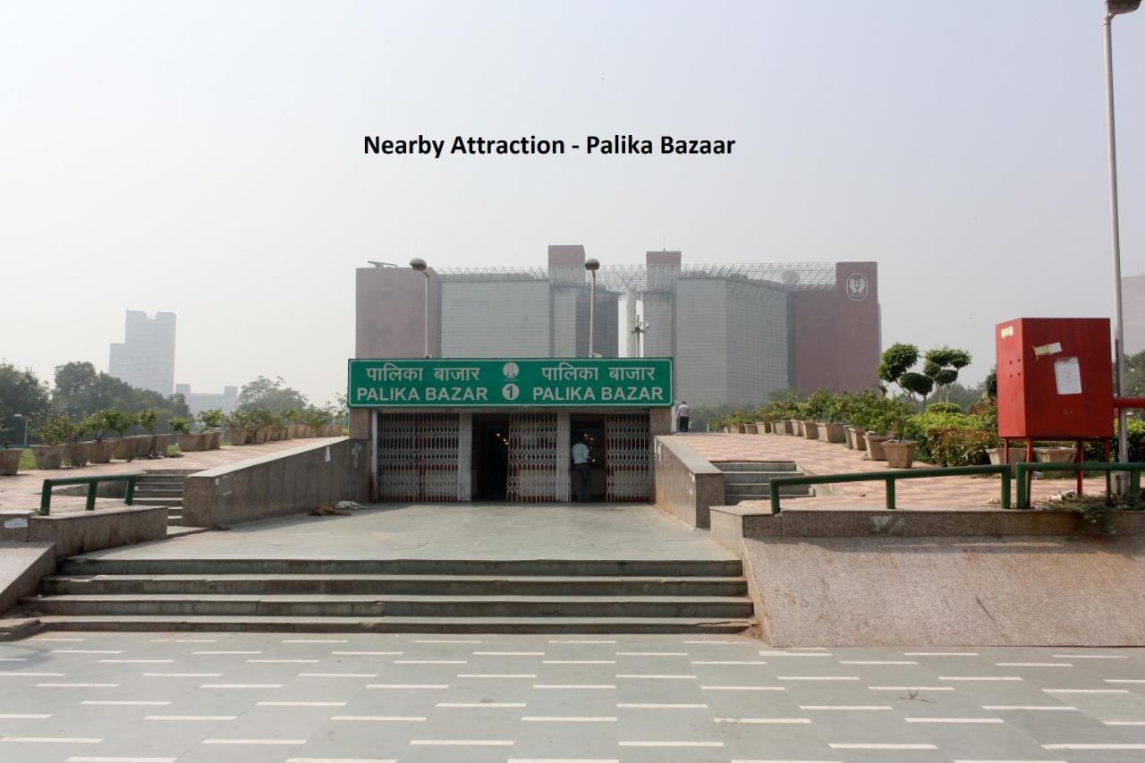 Capital O 10750 Hotel Vivek New Delhi Bagian luar foto