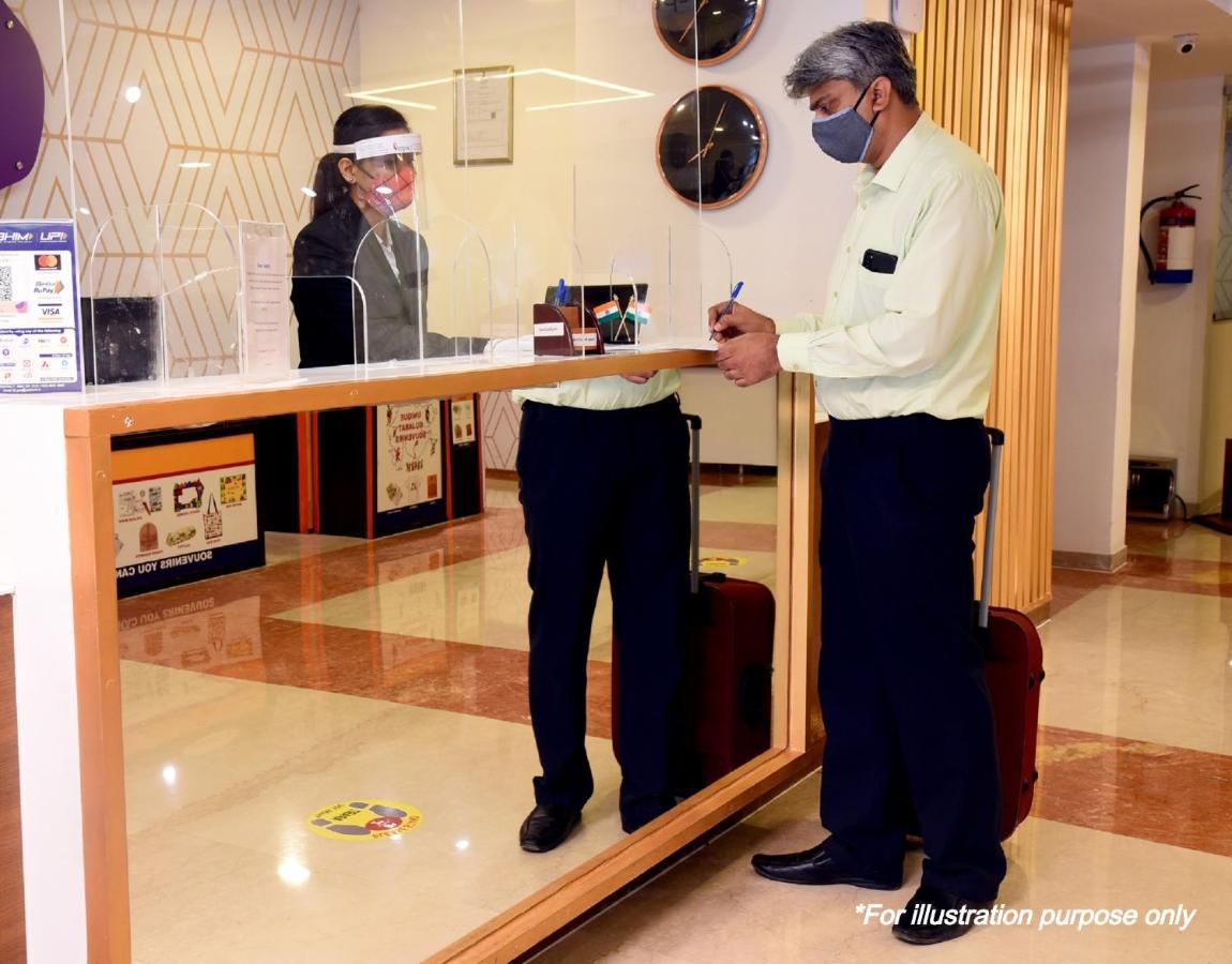 Capital O 10750 Hotel Vivek New Delhi Bagian luar foto