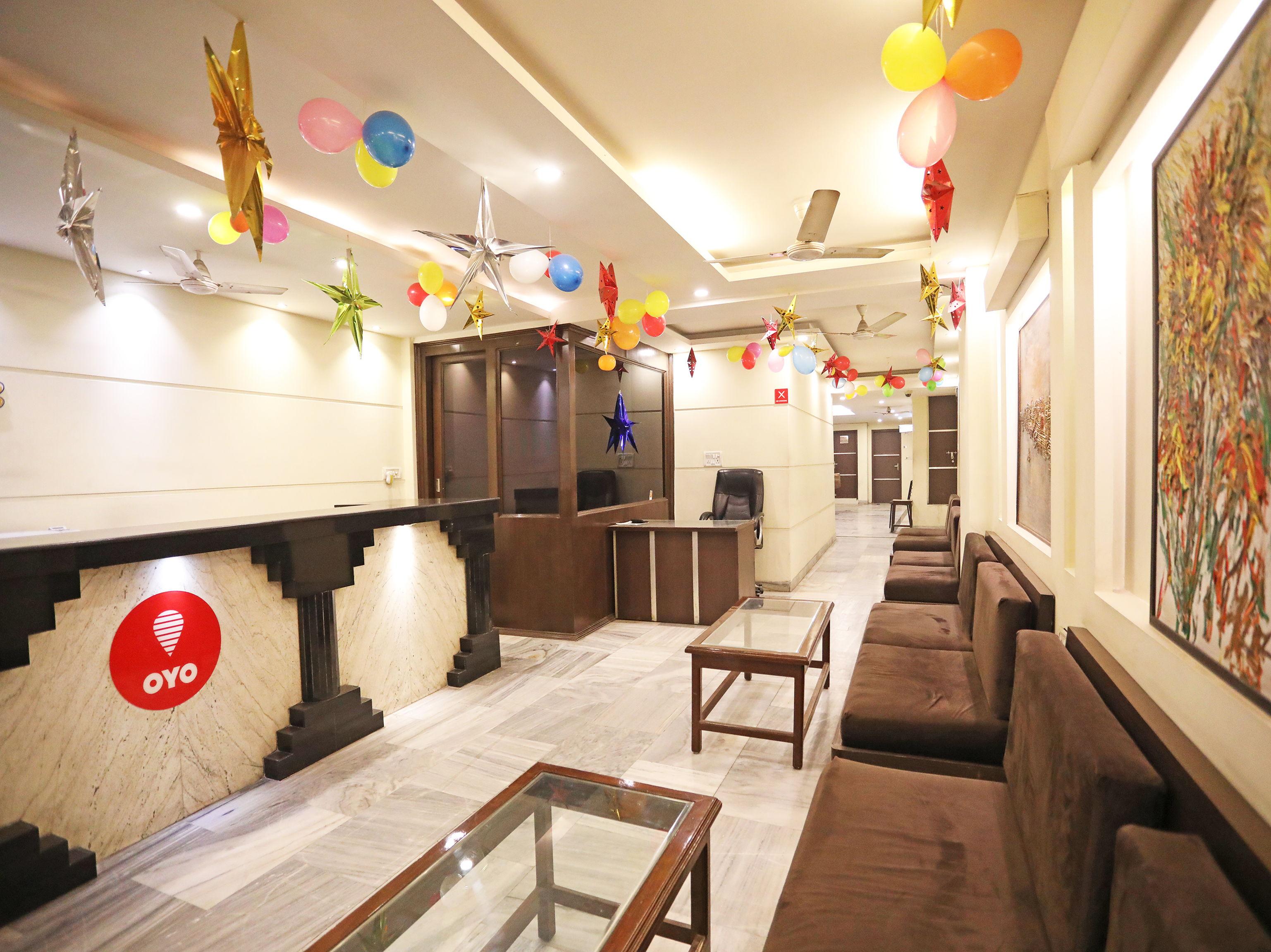 Capital O 10750 Hotel Vivek New Delhi Bagian luar foto