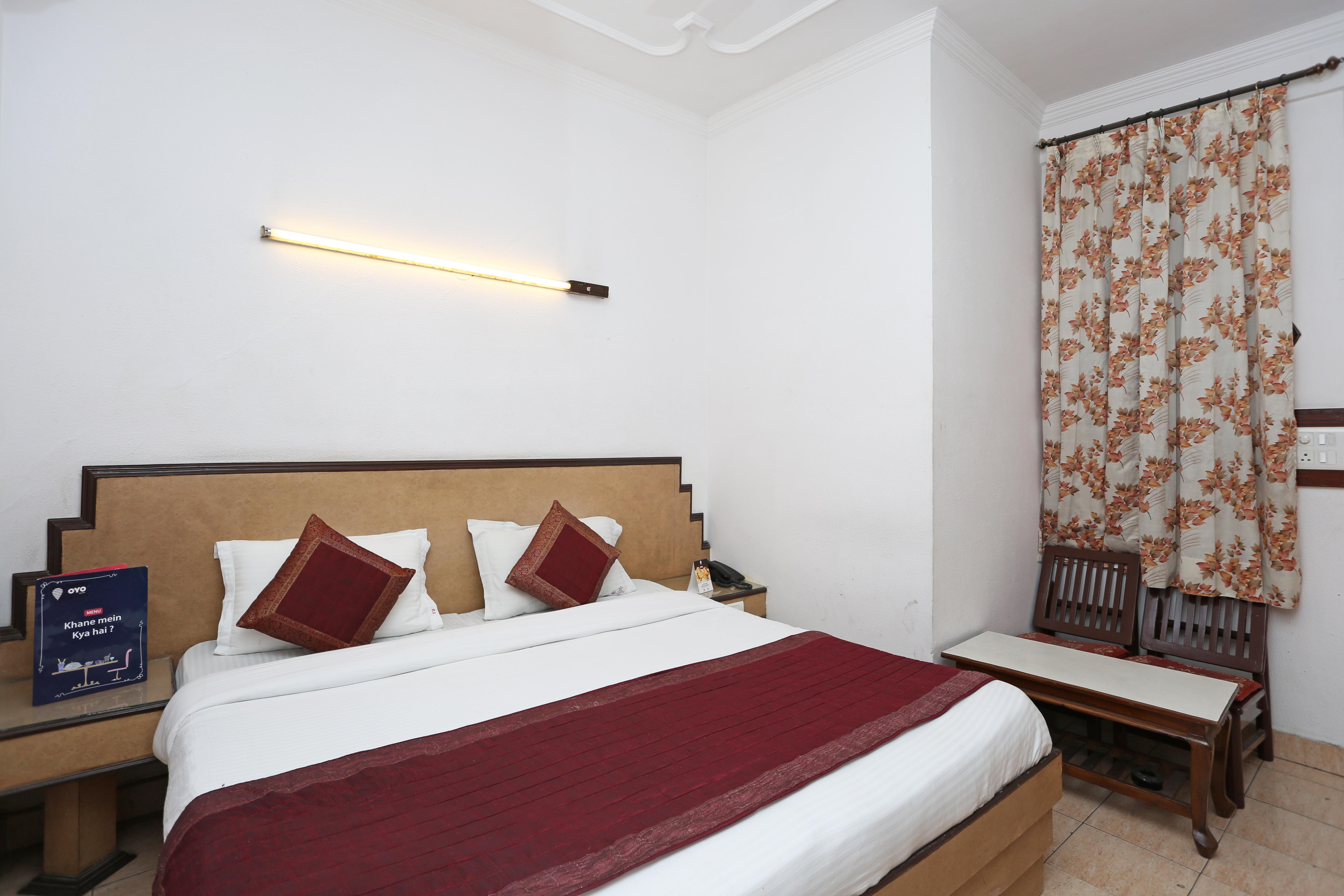 Capital O 10750 Hotel Vivek New Delhi Bagian luar foto