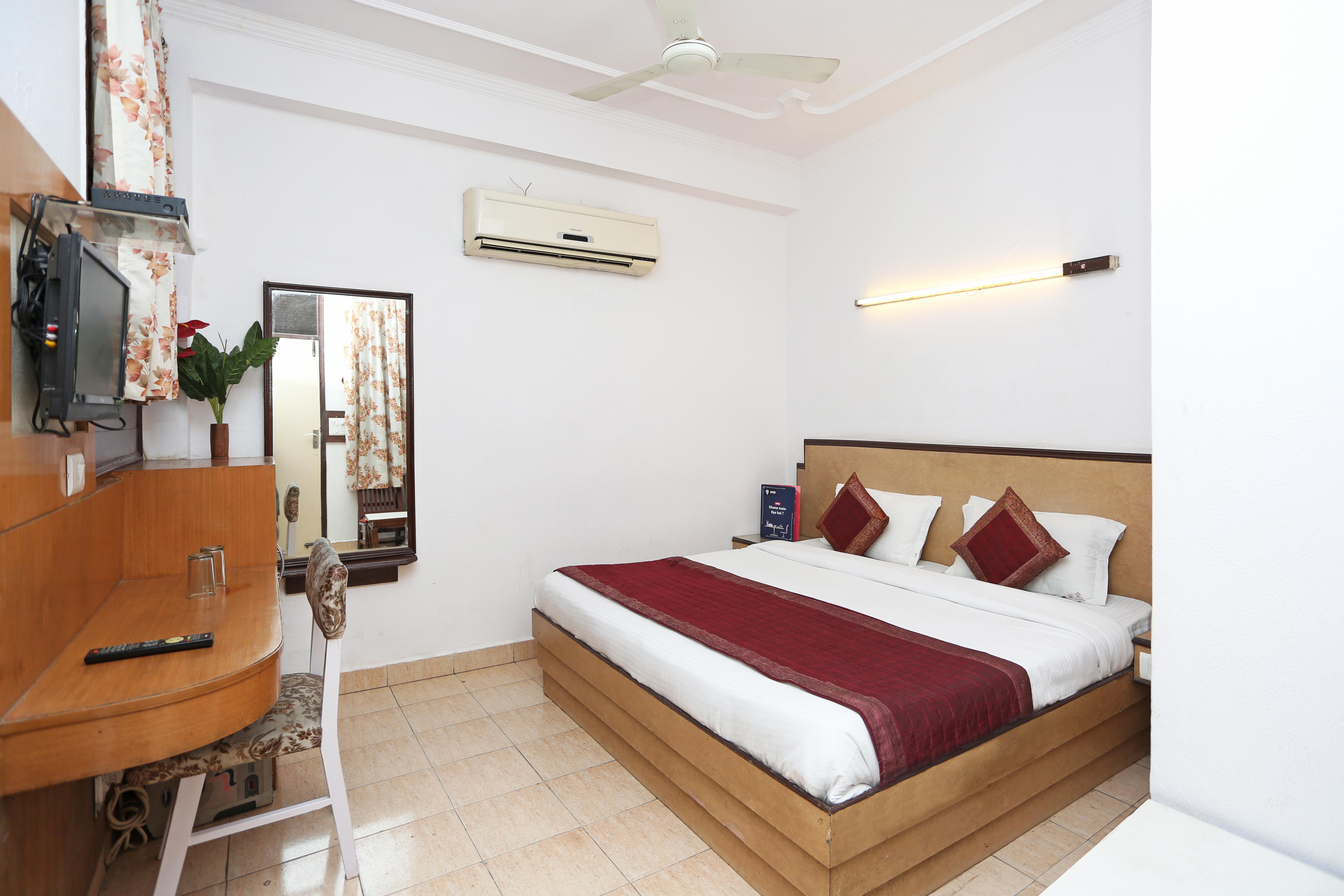 Capital O 10750 Hotel Vivek New Delhi Bagian luar foto