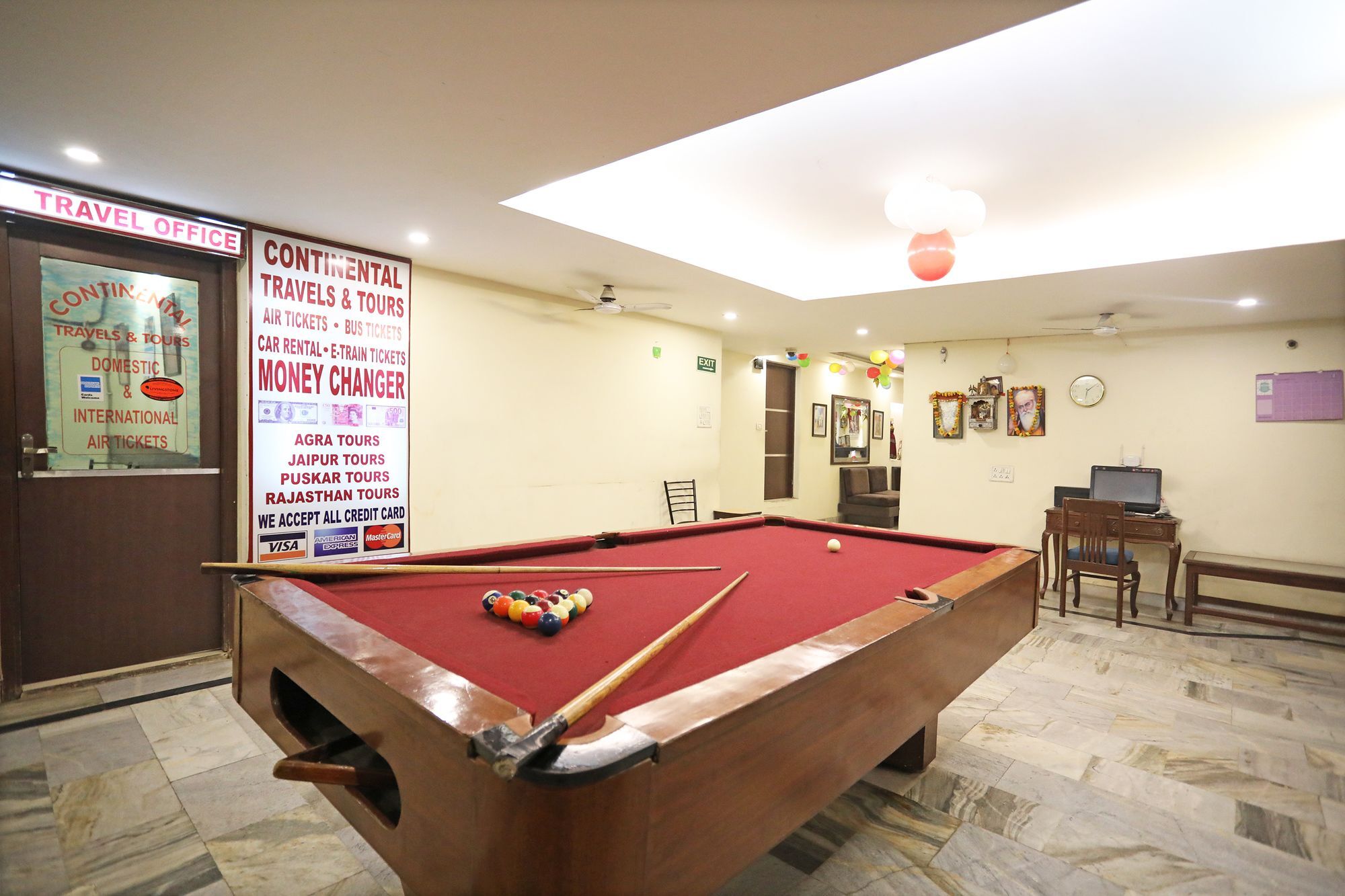 Capital O 10750 Hotel Vivek New Delhi Bagian luar foto